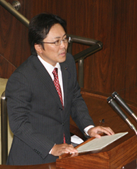 2010年6月2日定例会 本会議場にて一般質問風景