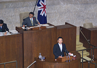 総務委員会に付託された案件について、本会議において報告を行う。副委員長として、道民に質する議論をリードして参ります。