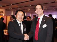 在札幌米国総領事館 ジョン・リース総領事とTPPの影響、震災での人的支援等について意見交換の機会をゆっくり頂きました。